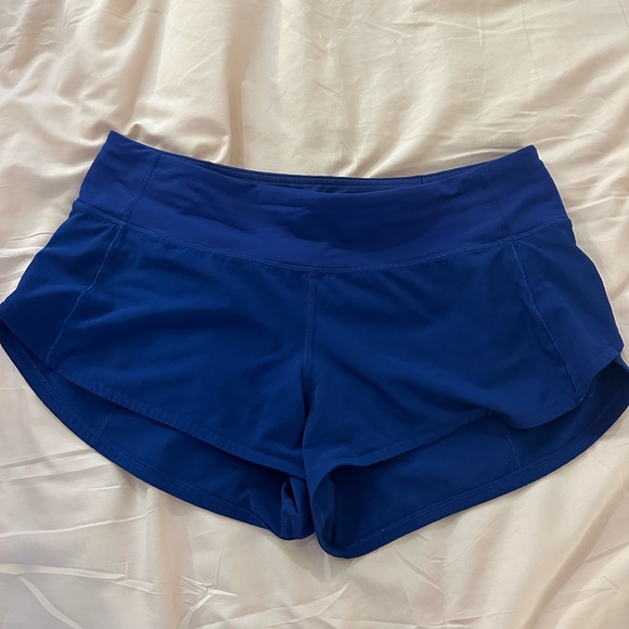 lululemon athletica Pants - Lululemon 2.5 inch Blue Speed Ups! Size 6